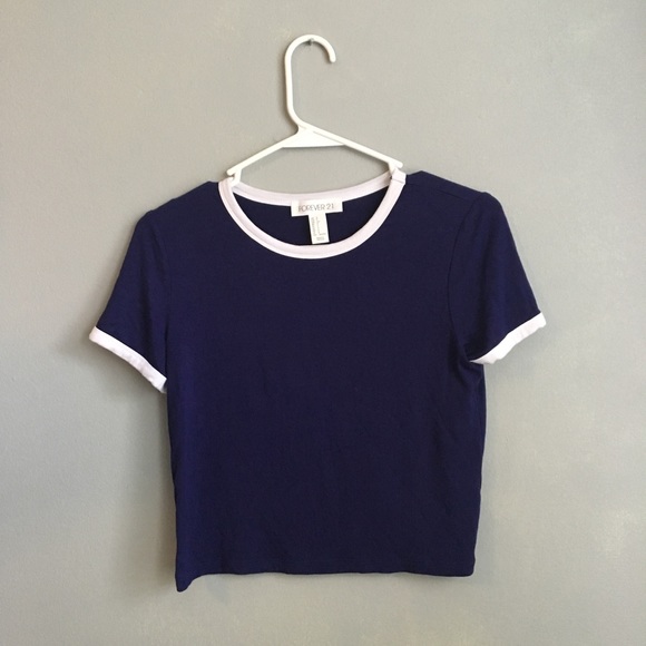 Tops - Forever 21 cropped tee